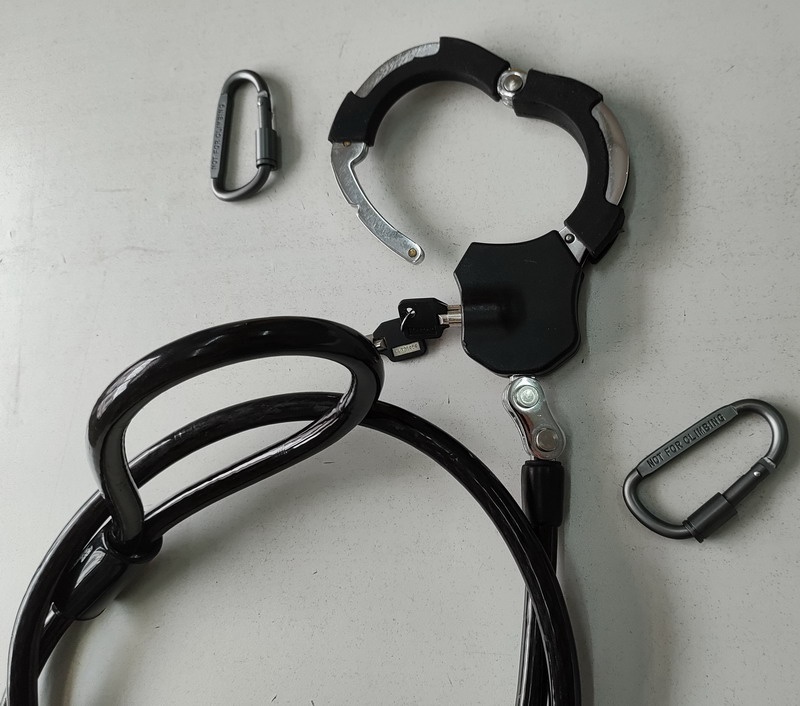 Locking Cable